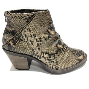 NEVER WORN! Size 7 1/2 Adorable Booties from Blowfish Malibu